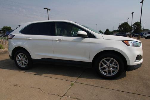 Star White 2024 Ford Edge SEL