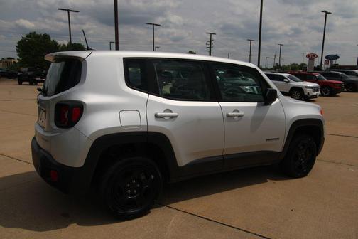 Glacier Metallic 2018 Jeep Renegade Sport