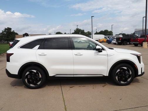 2025 Kia Sorento Hybrid EX