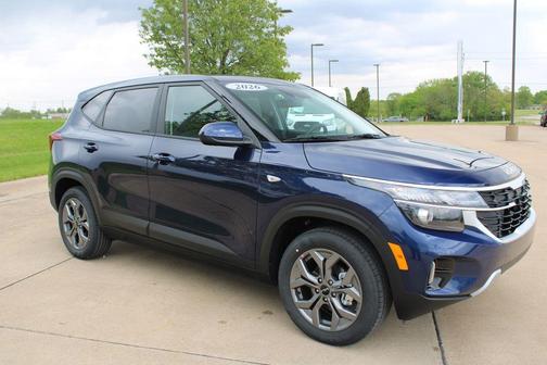 Blue 2026 Kia Seltos LX