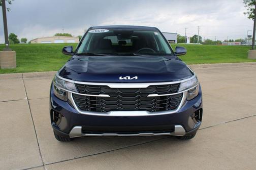 Blue 2026 Kia Seltos LX