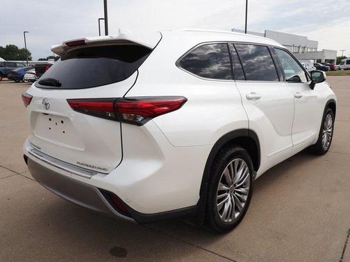 2021 Toyota Highlander Platinum