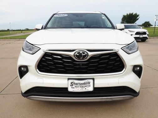 2021 Toyota Highlander Platinum