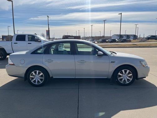 2008 Ford Taurus SEL