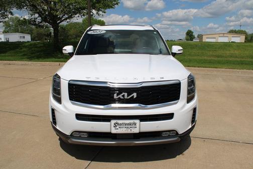 Glacial White Pearl 2022 Kia Telluride SX