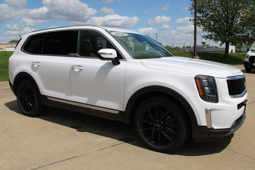 Glacial White Pearl 2022 Kia Telluride SX