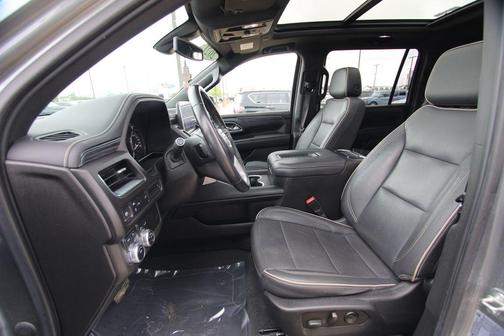 Dark Sky Metallic 2021 GMC Yukon XL SLT