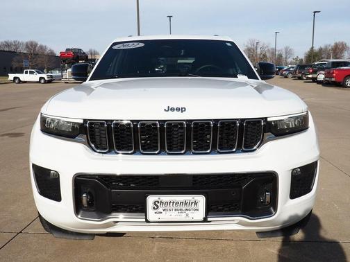 2022 Jeep Grand Cherokee Overland