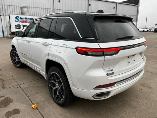 2023 Jeep Grand Cherokee 4xe Summit