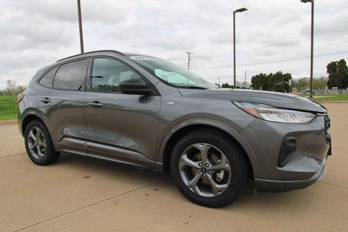 Carbonized Gray Metallic 2023 Ford Escape ST-Line