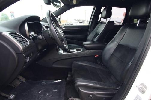 Bright White Clearcoat 2017 Jeep Grand Cherokee Altitude