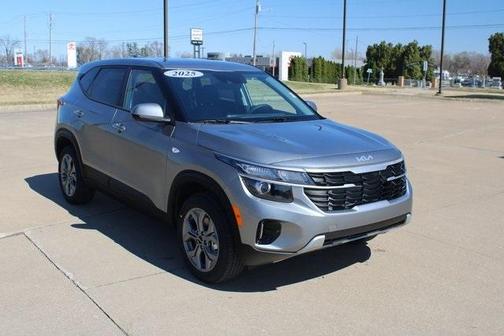 2025 Kia Seltos LX