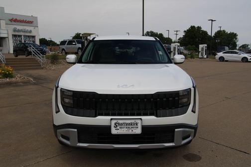 Snow White Pearl 2027 Kia Seltos LX