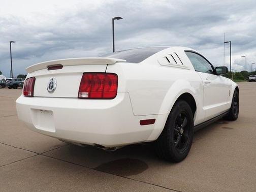 2008 Ford Mustang Premium