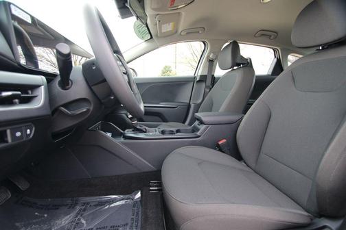 Snow White Pearl 2026 Kia K4 LXS