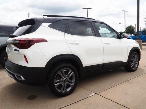 2022 Kia Seltos S