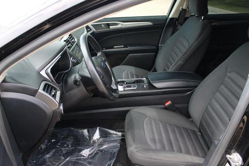 Shadow Black 2017 Ford Fusion SE