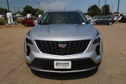 Radiant Silver Metallic 2019 Cadillac XT4 Premium Luxury