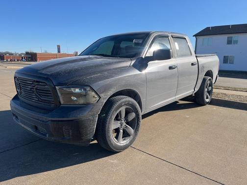 2017 RAM 1500 SLT