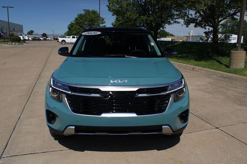 Blue / Black 2026 Kia Seltos S