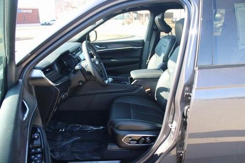 2025 Jeep Grand Cherokee L Overland