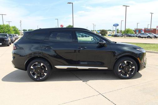Black 2026 Kia Sportage Hybrid SX-Prestige