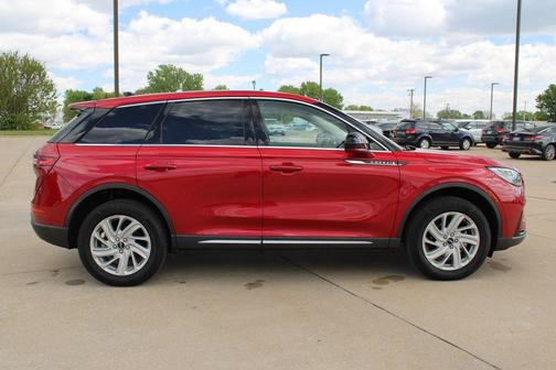 Red Carpet Metallic Tinted Clearcoat 2023 Lincoln Corsair Standard