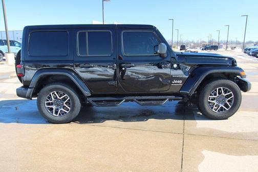 2024 Jeep Wrangler Sahara