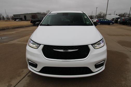 2024 Chrysler Pacifica Touring-L