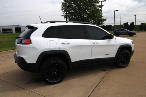 Bright White Clearcoat 2021 Jeep Cherokee Trailhawk