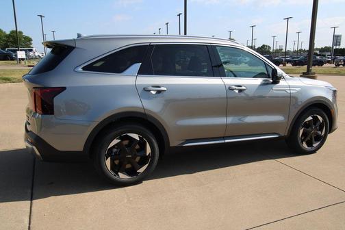 Gray 2026 Kia Sorento Hybrid EX