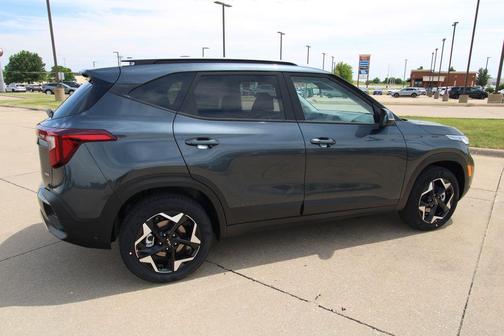Gravity Gray 2026 Kia Seltos S