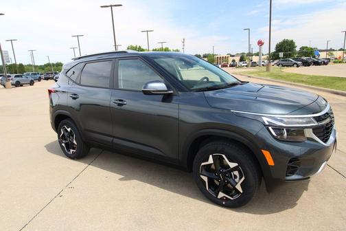 Gravity Gray 2026 Kia Seltos S