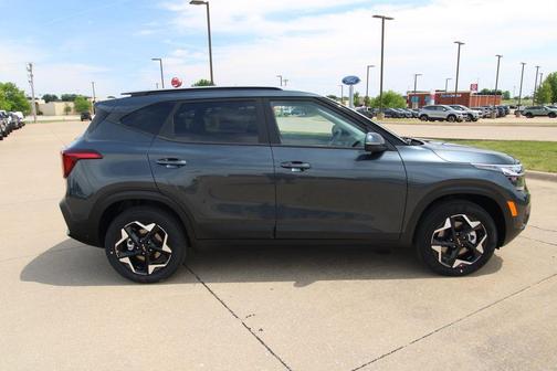 Gravity Gray 2026 Kia Seltos S
