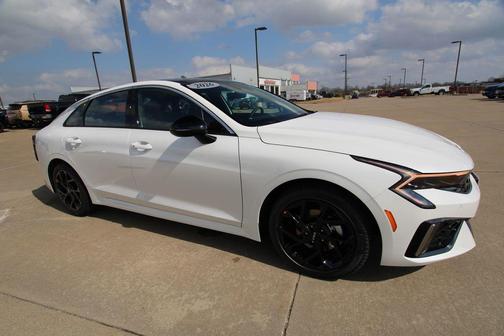 Snow White Pearl 2026 Kia K5 GT-Line