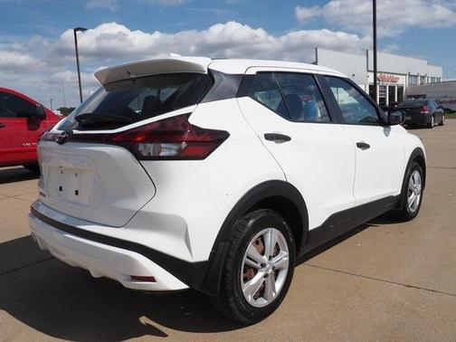 2023 Nissan Kicks S