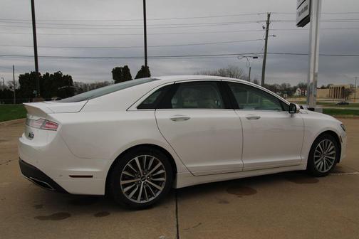 2017 Lincoln MKZ Select