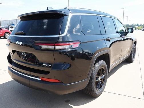 2021 Jeep Grand Cherokee L Laredo