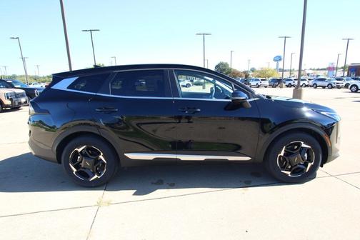 Ebony Black 2027 Kia Sportage EX