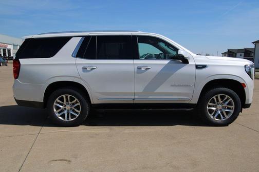 White Frost Tri-Coat 2021 GMC Yukon SLT