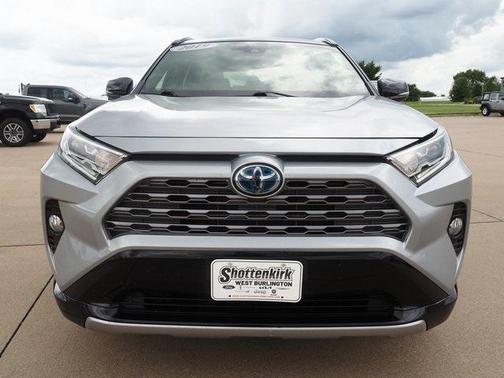 2019 Toyota RAV4 Hybrid XSE
