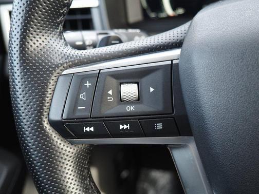 2024 Mitsubishi Outlander PHEV SE