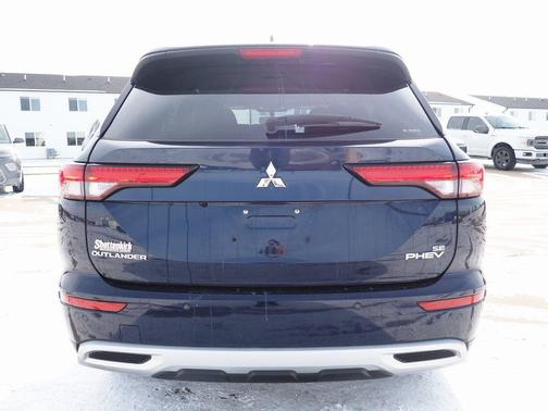 2024 Mitsubishi Outlander PHEV SE