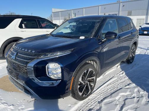 2024 Mitsubishi Outlander PHEV SE