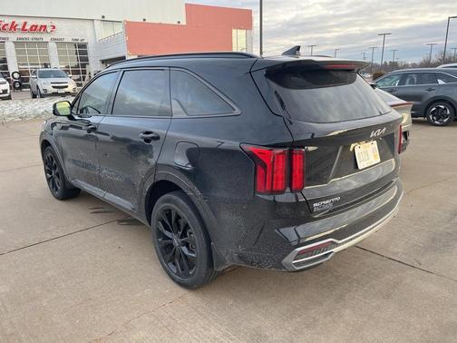 2023 Kia Sorento SX