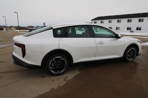 Snow White Pearl 2026 Kia K4 EX