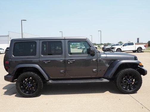 2021 Jeep Wrangler Unlimited Sahara Altitude