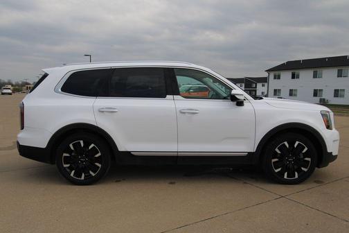 Glacial White Pearl 2023 Kia Telluride SX-Prestige