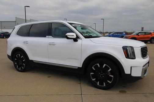 Glacial White Pearl 2023 Kia Telluride SX-Prestige