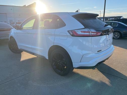 2021 Ford Edge ST Line